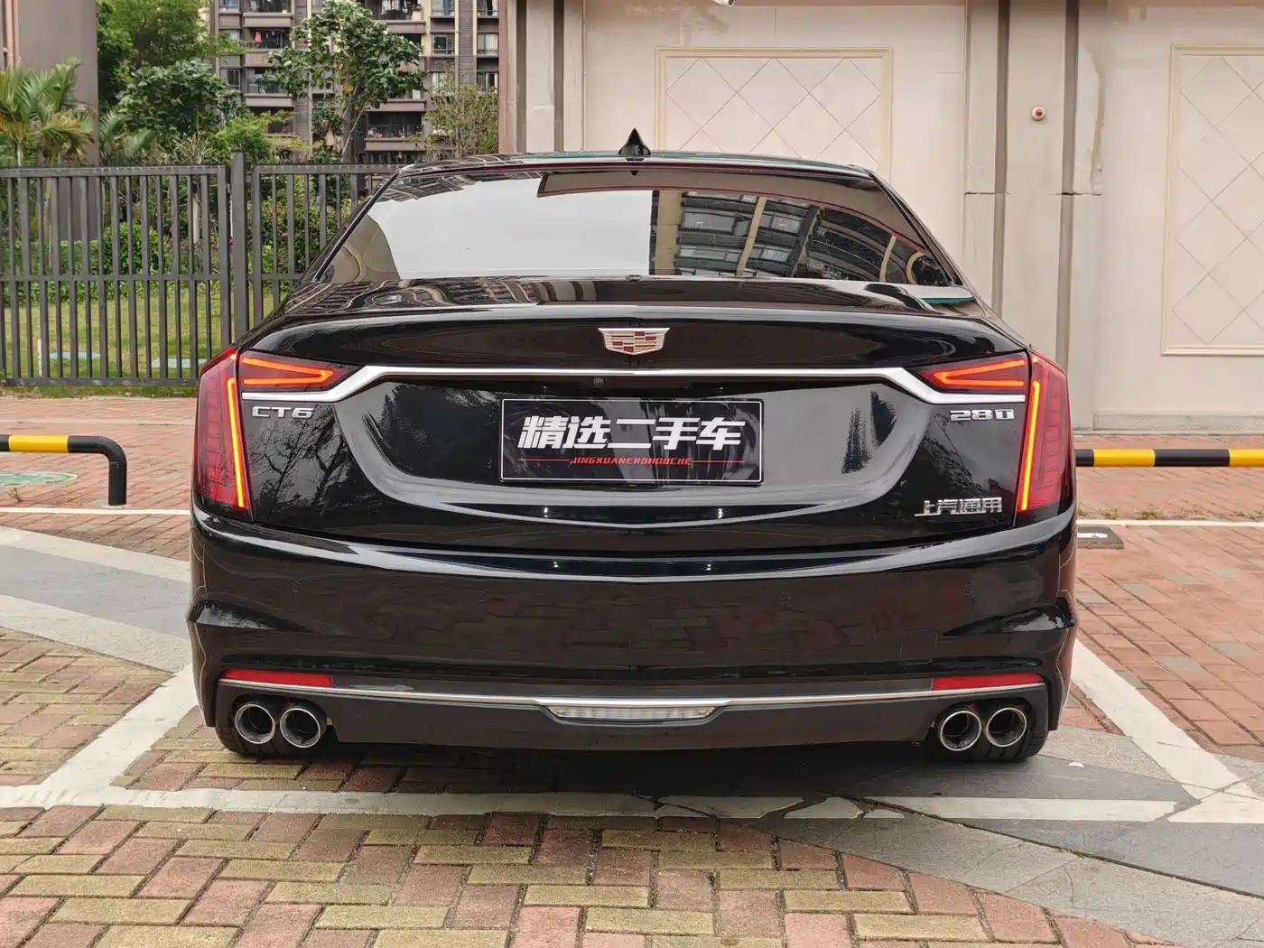 CADILLAC CT6