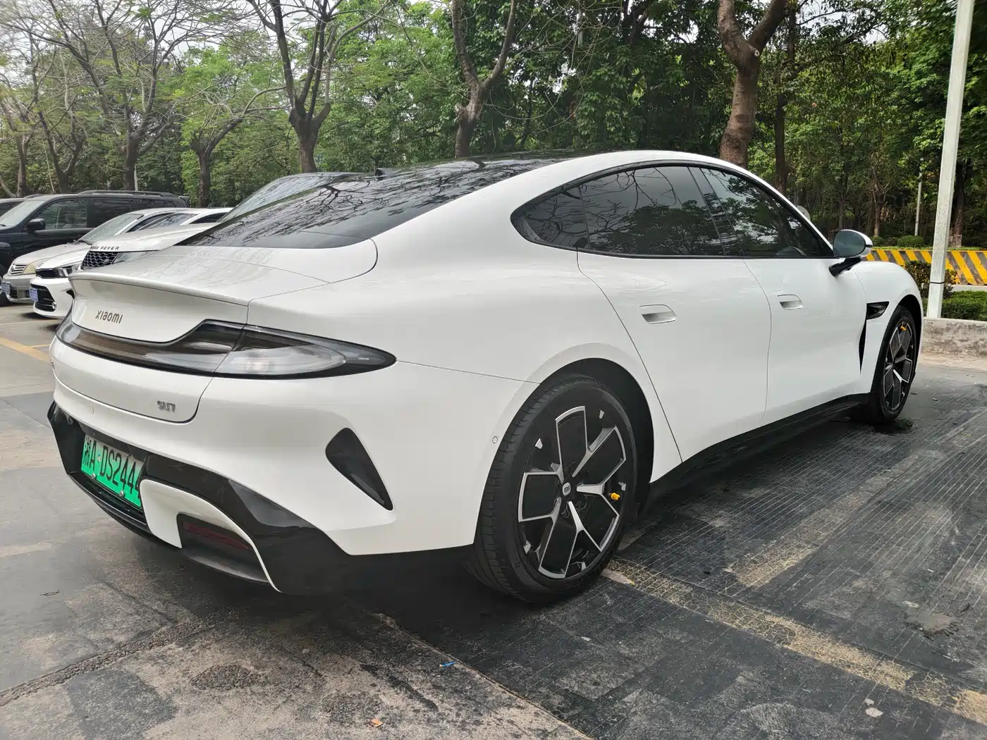 XIAOMI CAR XIAOMI SU7