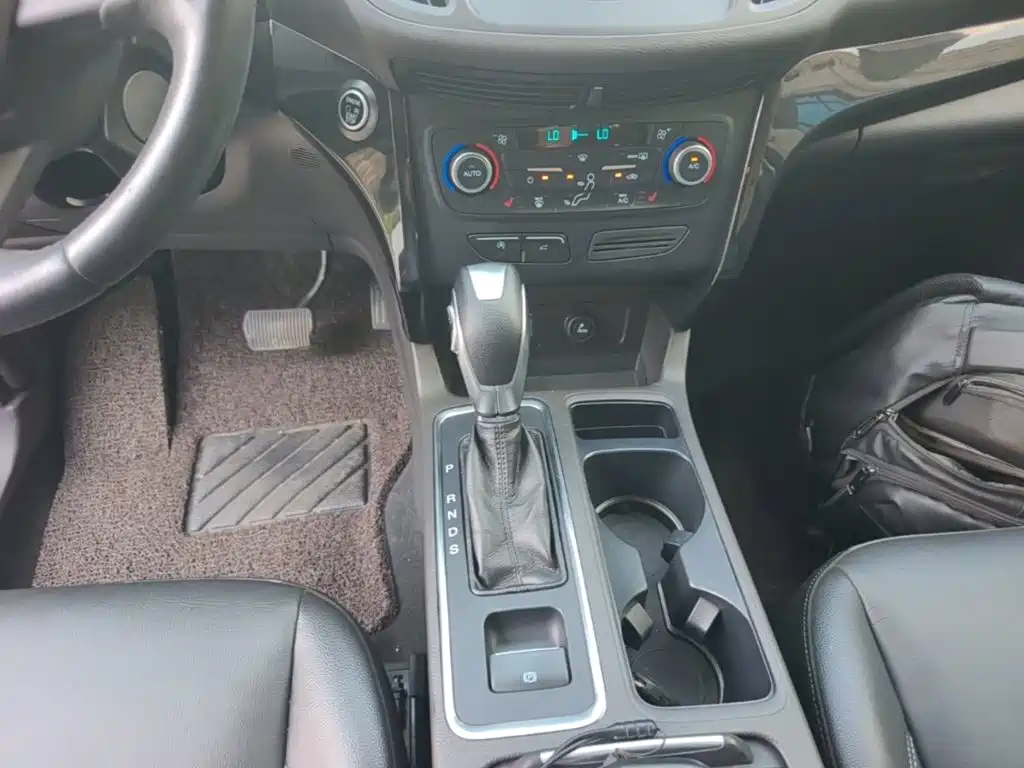 Ford Kuga 2017 2018 EcoBoost 180 FWD Luxury Wing