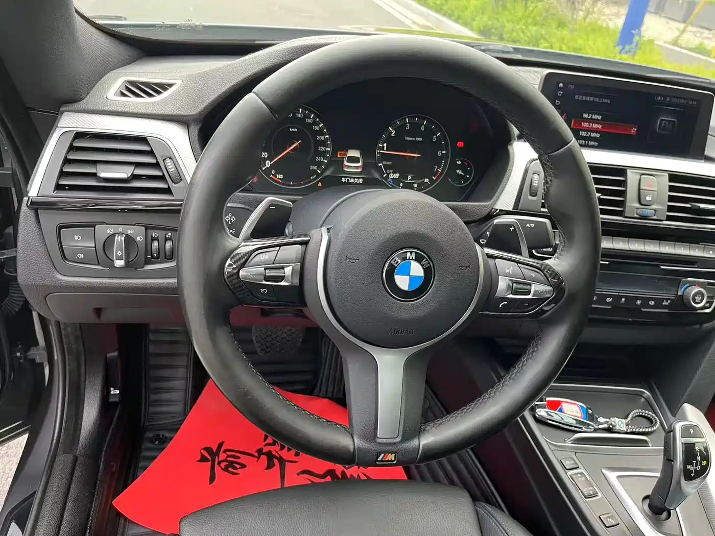 BMW 3 Series GT 2019 320i M Sport Black Night Edition фото 17