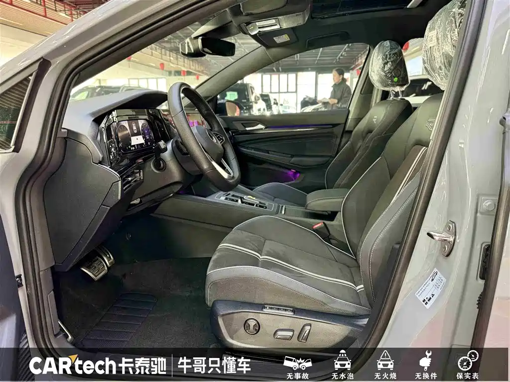 Volkswagen Golf 2023 Model 280TSI DSG R-Line фото 17