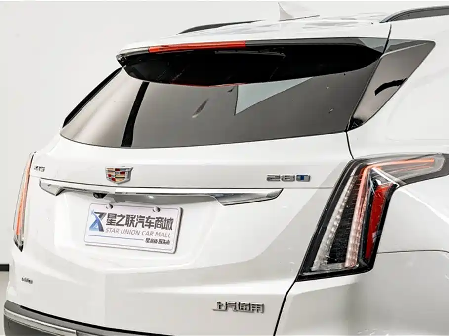 CADILLAC XT5