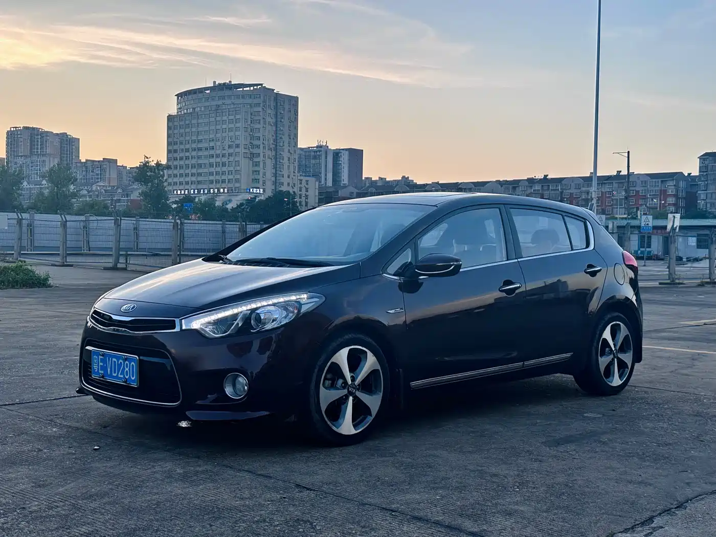Kia K3S 2015 2014 1.6L Automatic Premium