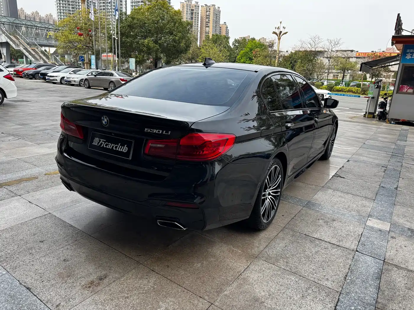 BMW 5 Series 2018 Facelift 530Li Leading M Sport Package фото 10