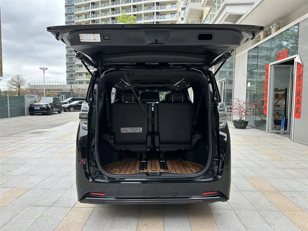 Toyota Vellfire 2020 Twin Engine 2.5L HV Premium Edition фото 26