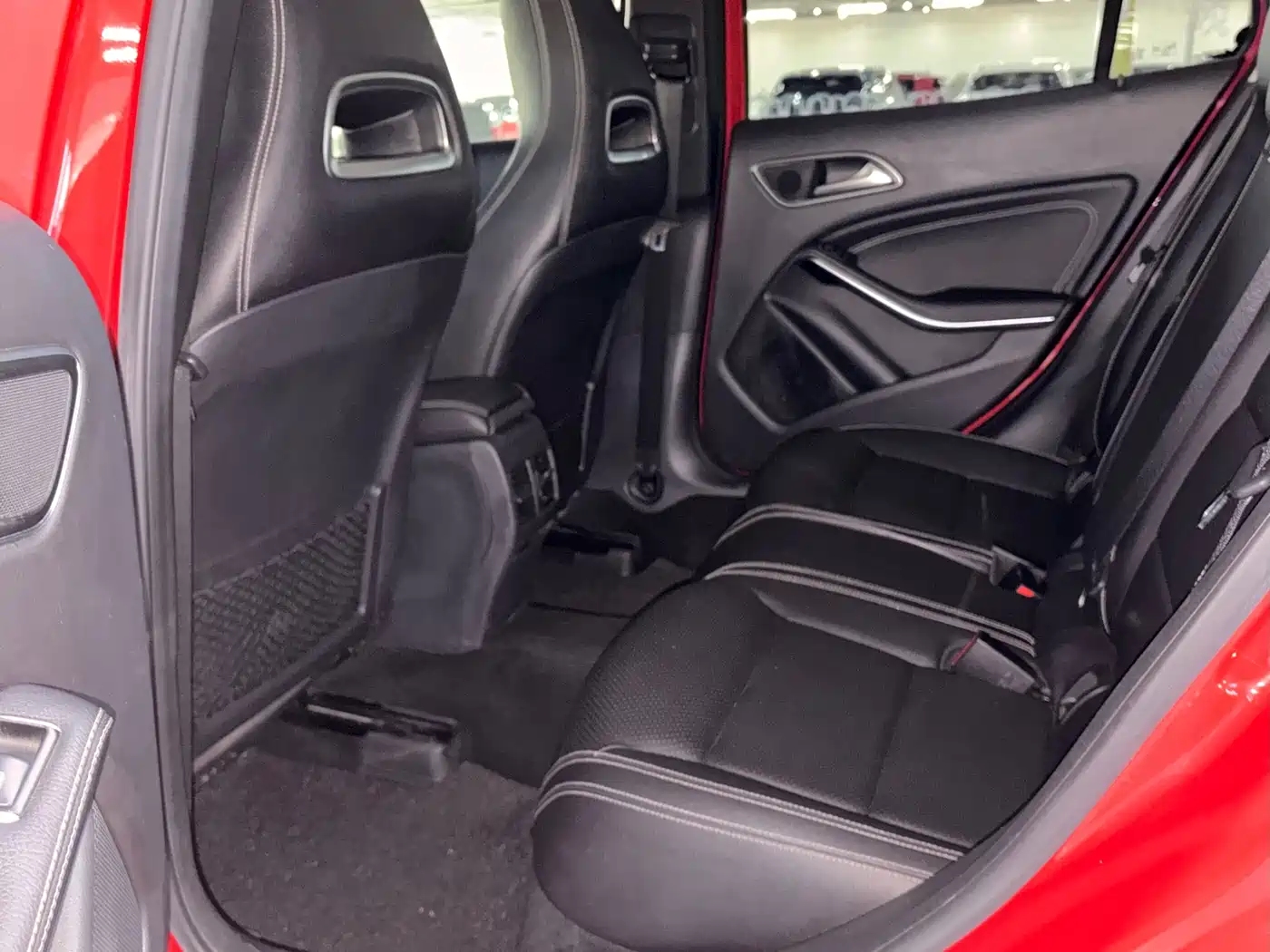 Mercedes-Benz GLA 2016 GLA 200 Dynamic фото 16