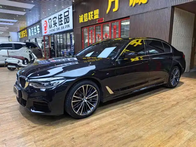 BMW 5 SERIES