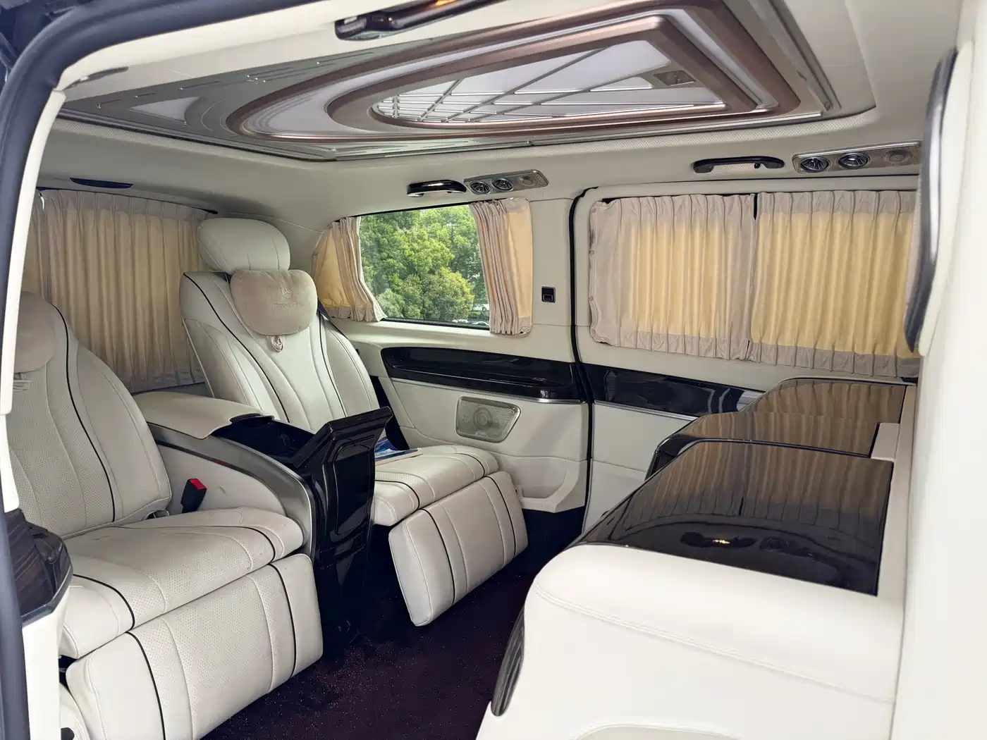 MERCEDES-BENZ V CLASS