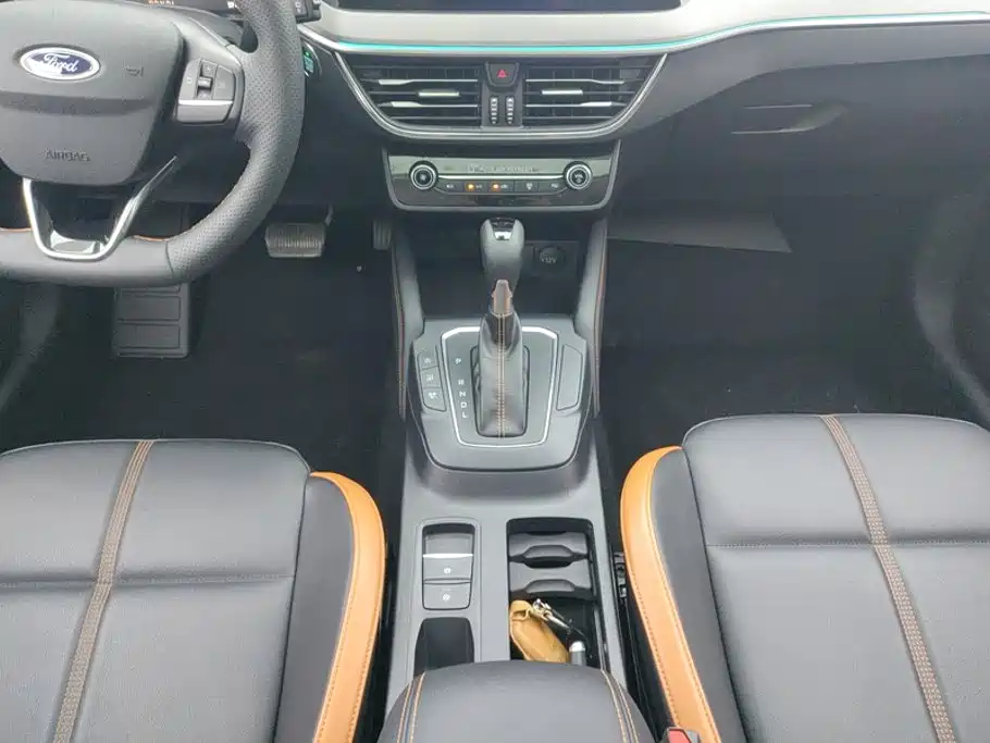 Ford Focus 2023 2022 Hatchback EcoBoost 180 Auto Speed Edition