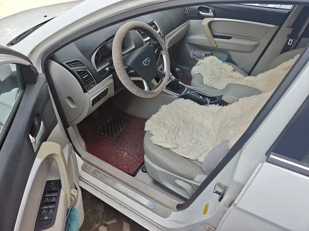 Geely Emgrand 2015 2014 Sedan 1.5L Manual Elite