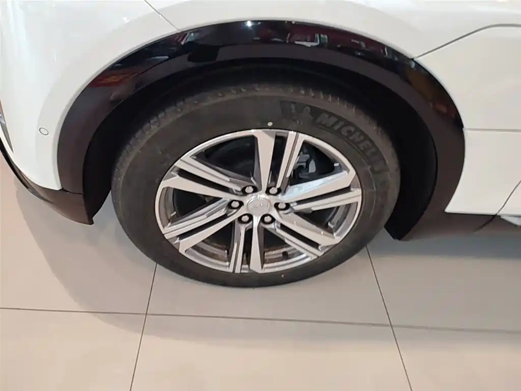 Cadillac IQ Rui Ge 2022 Rear-Wheel Drive Long Range Premium Edition фото 23