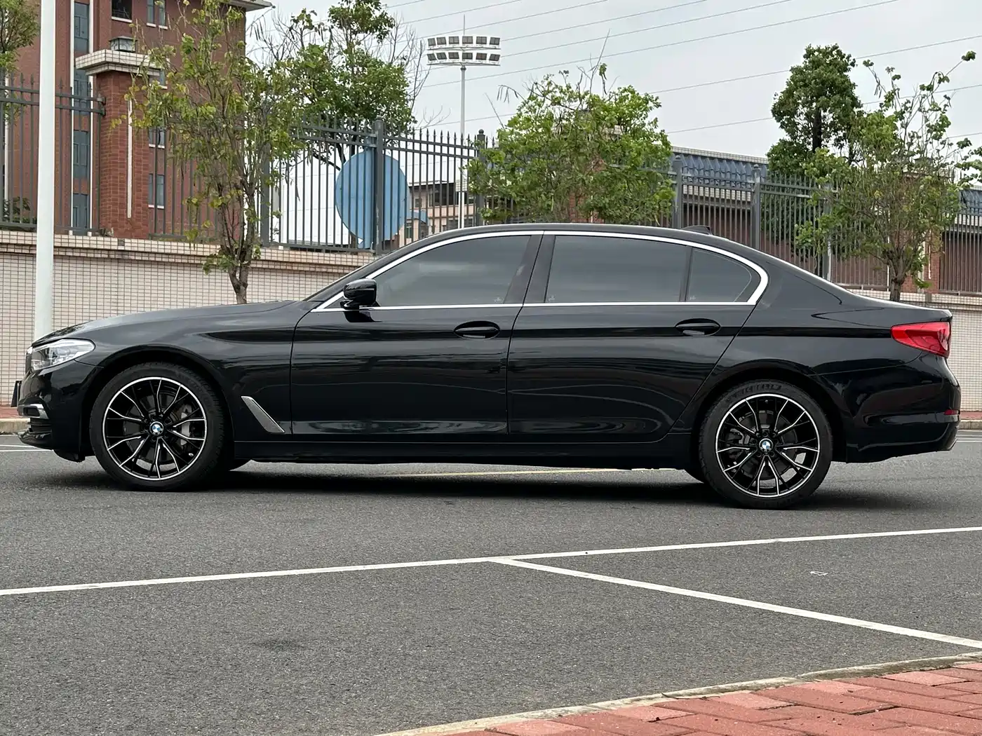 BMW 5 Series 2020 530Li Leading M Sport Package фото 7