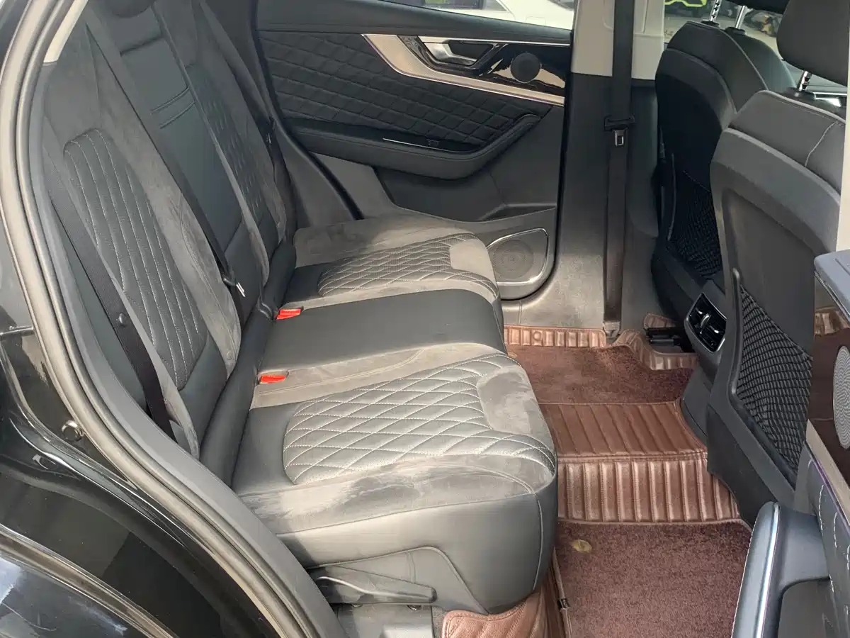 Hongqi HS5 2019 2.0T Smart Connect Enjoy Edition фото 15