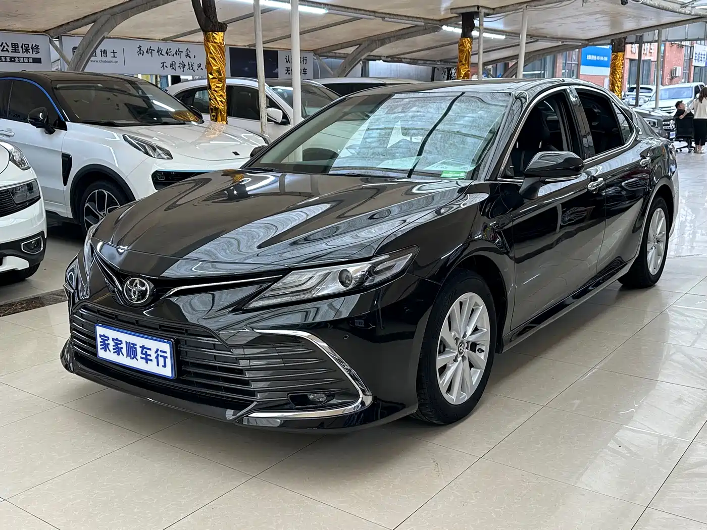 Toyota Camry 2021 2.0G Luxury Edition