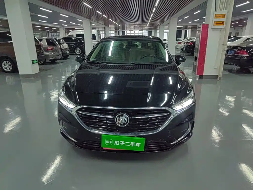 Фото 3 - Buick LaCrosse