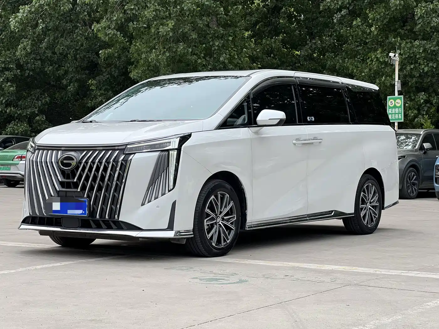 GAC Trumpchi Trumpchi M8 2024 Master Series 400T Ultimate Edition