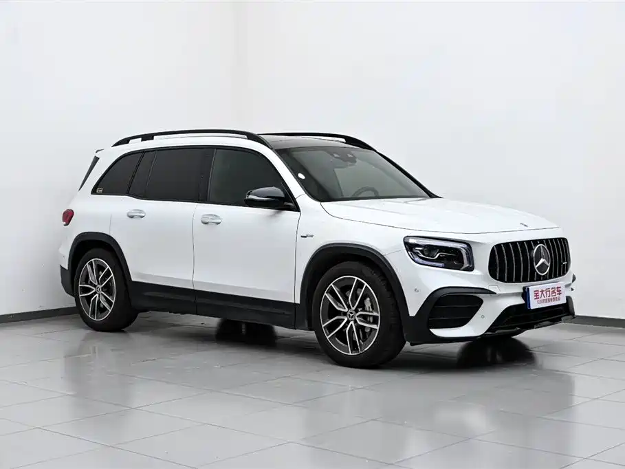 MERCEDES-BENZ GLB AMG