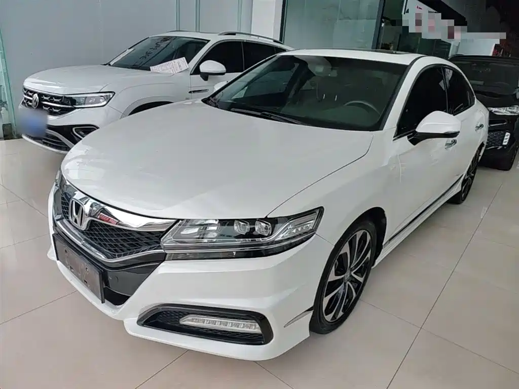 Honda Spirior 2015 2015 2.0L Premium Edition