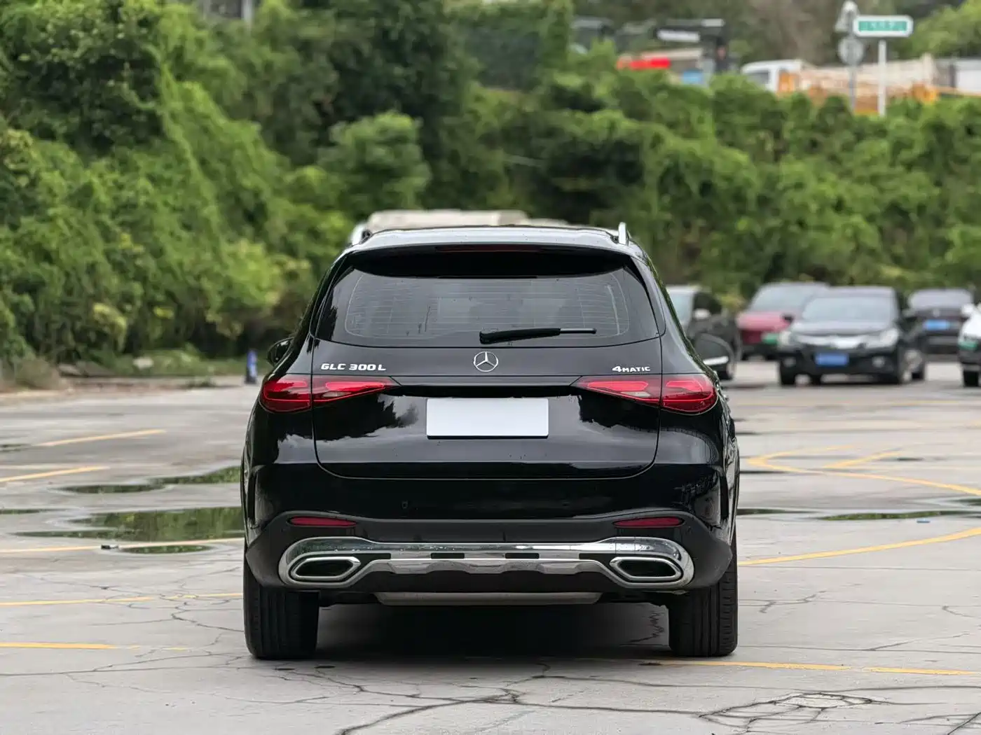 MERCEDES-BENZ GLC