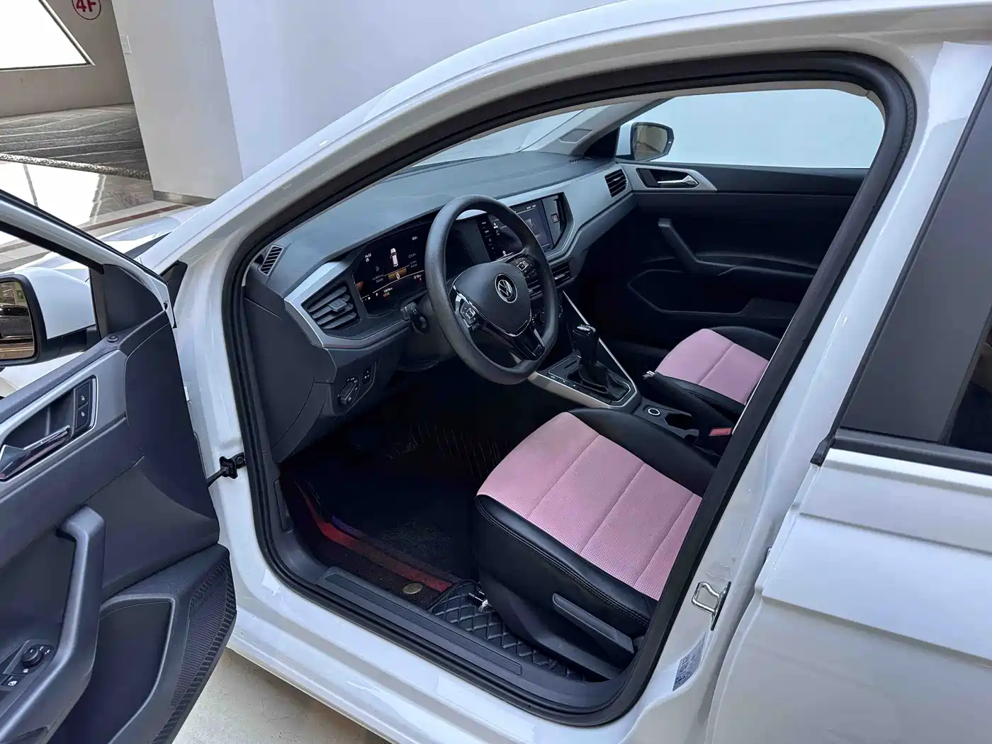 Volkswagen Polo 2023 2023 Plus 1.5L Automatic Panorama Enjoyment Edition