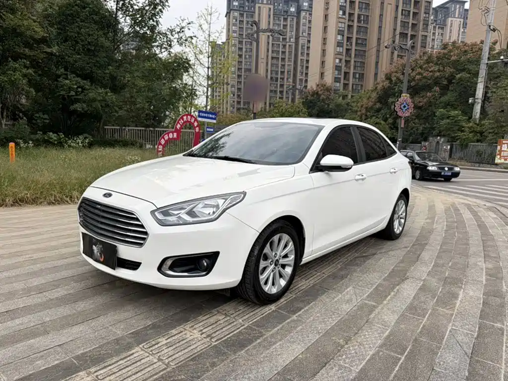 Ford Escort 2017 — пригон из Китая