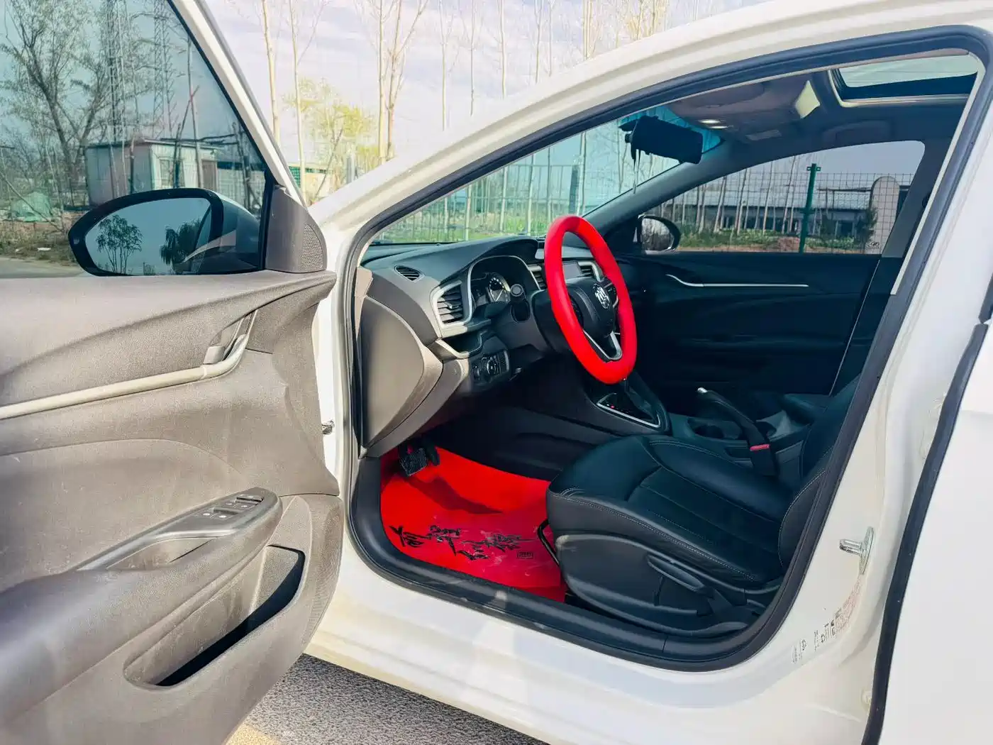 Buick Excelle 2018 18T Automatic Elite фото 4