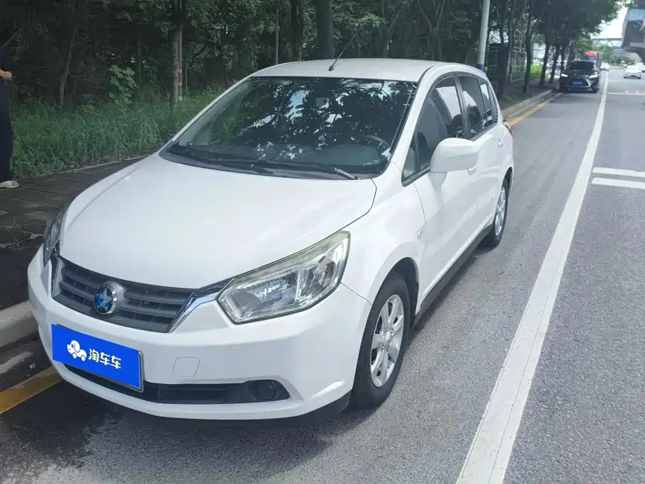 Venucia R50 2013 2013 1.6L Auto Fashion