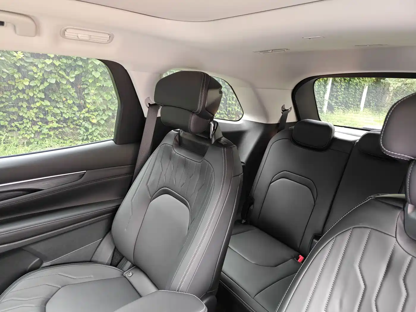 Ford Edge 2026 2025 Edge L 2.0T EcoBoost E Hybrid FWD 7-seater Luxury