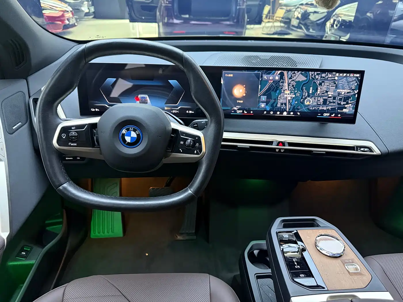 BMW IX
