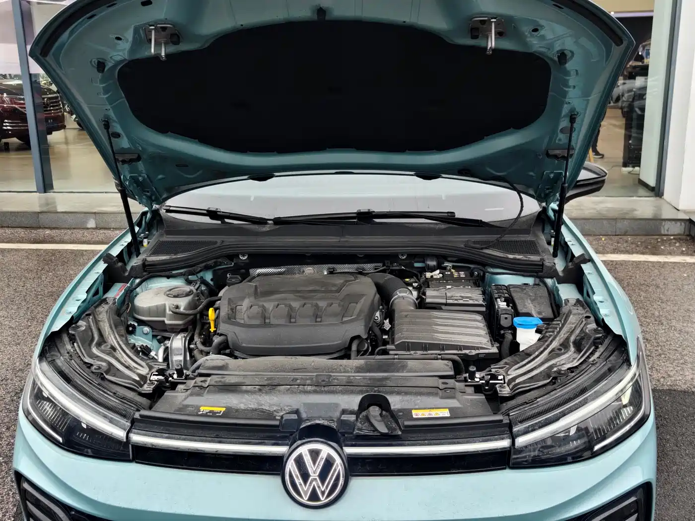 Volkswagen Passat 2025 Model Pro 380TSI Starlight Dragon Premium Edition фото 8