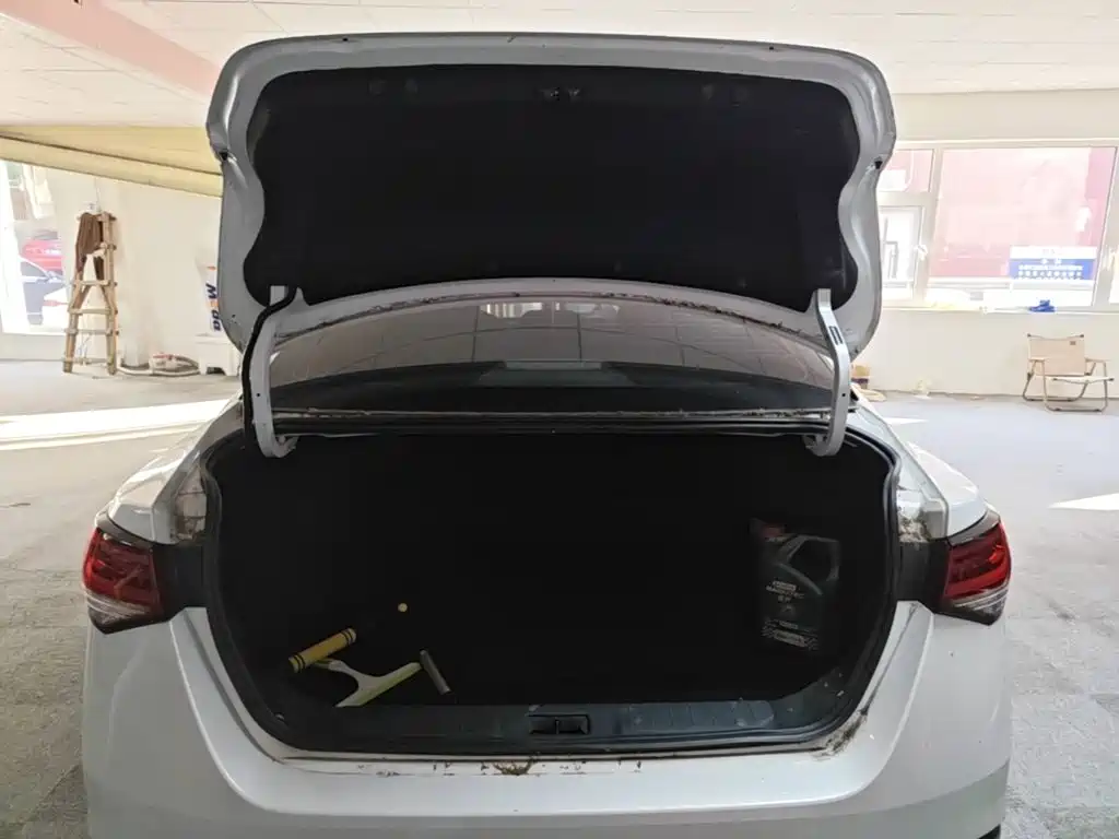 Фото 19 - Nissan Sylphy
