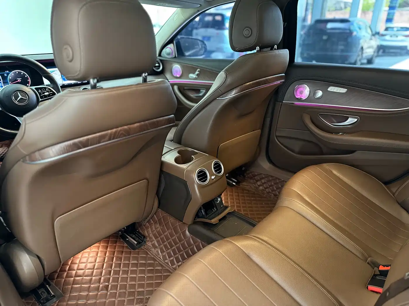 Mercedes-Benz E-Class 2020 E 260 L фото 9
