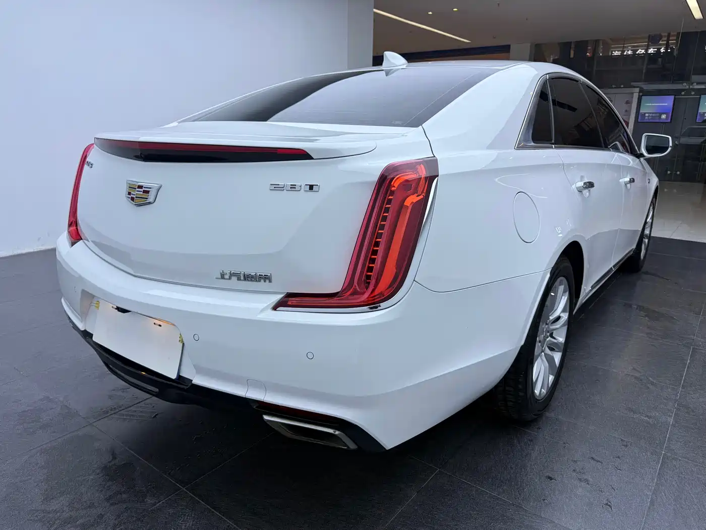 Cadillac XTS 2018 28T Technology фото 9