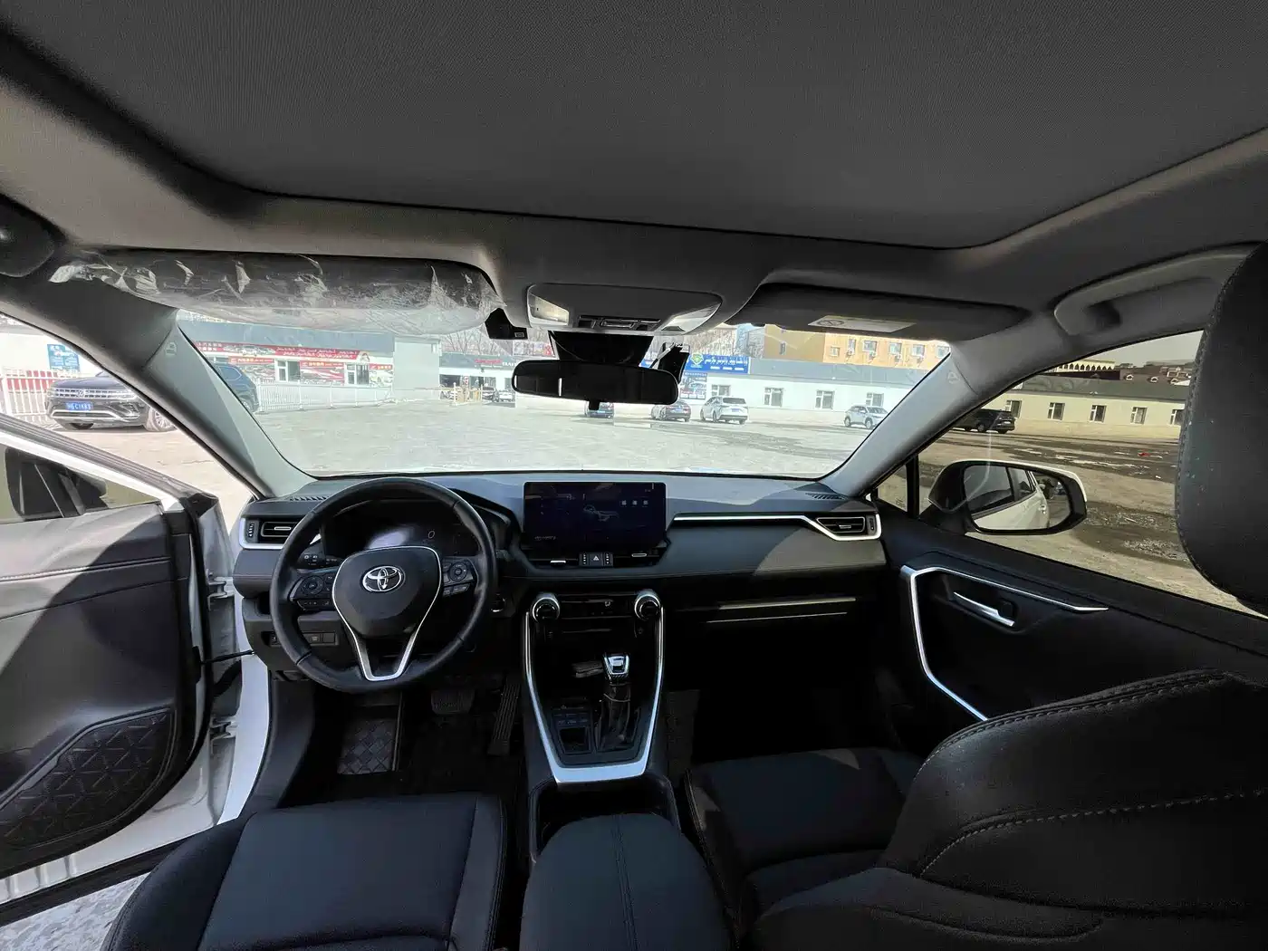 Toyota Wildlander 2023 2.0L CVT AWD Luxury PLUS фото 9