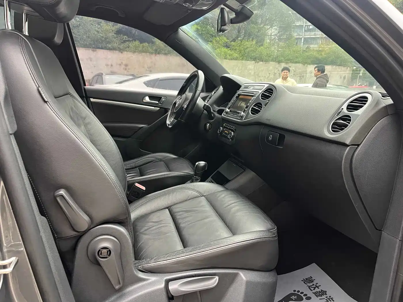 Volkswagen Tiguan 2011 Model 2.0TSI R-Line фото 6