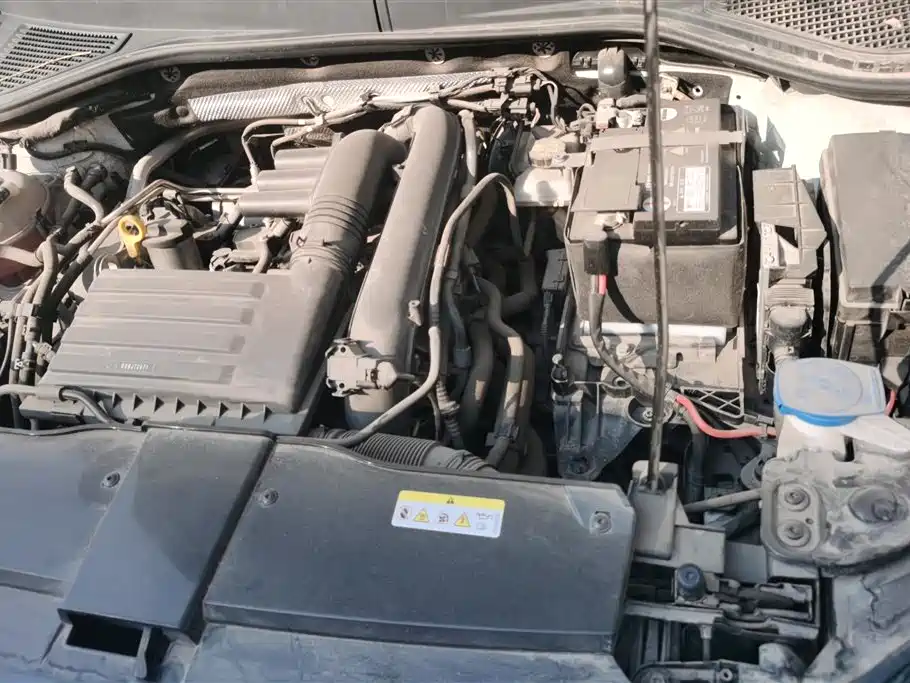 VOLKSWAGEN T ROC EXPLORING SONGS