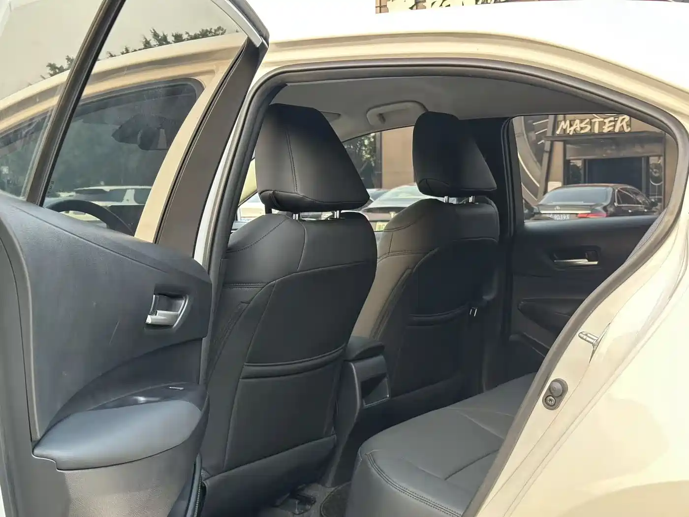 Toyota Corolla 2023 1.2T Pioneer Edition фото 9