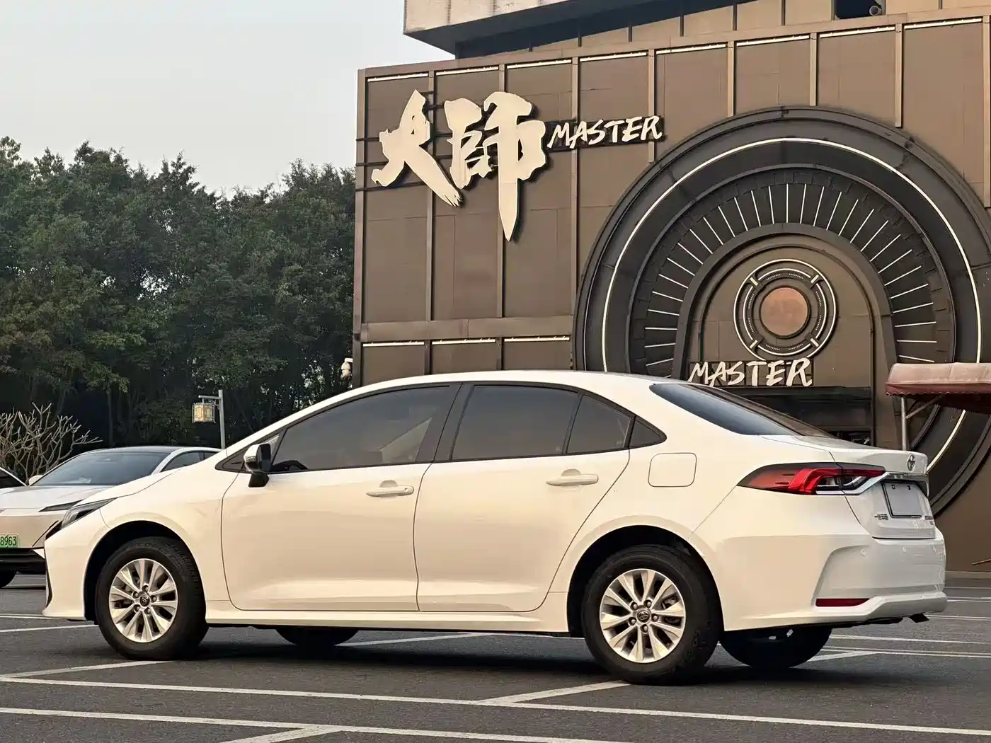 Toyota Corolla 2023 1.2T Pioneer Edition фото 12