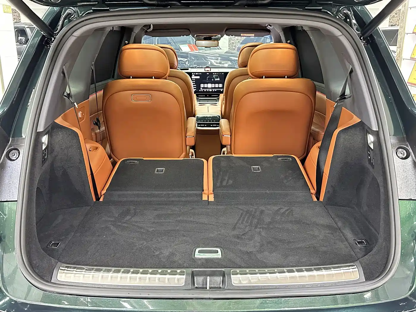 Aito AITO M8 2025 2025 Extended Range Ultra 53.4kWh 6-Seater