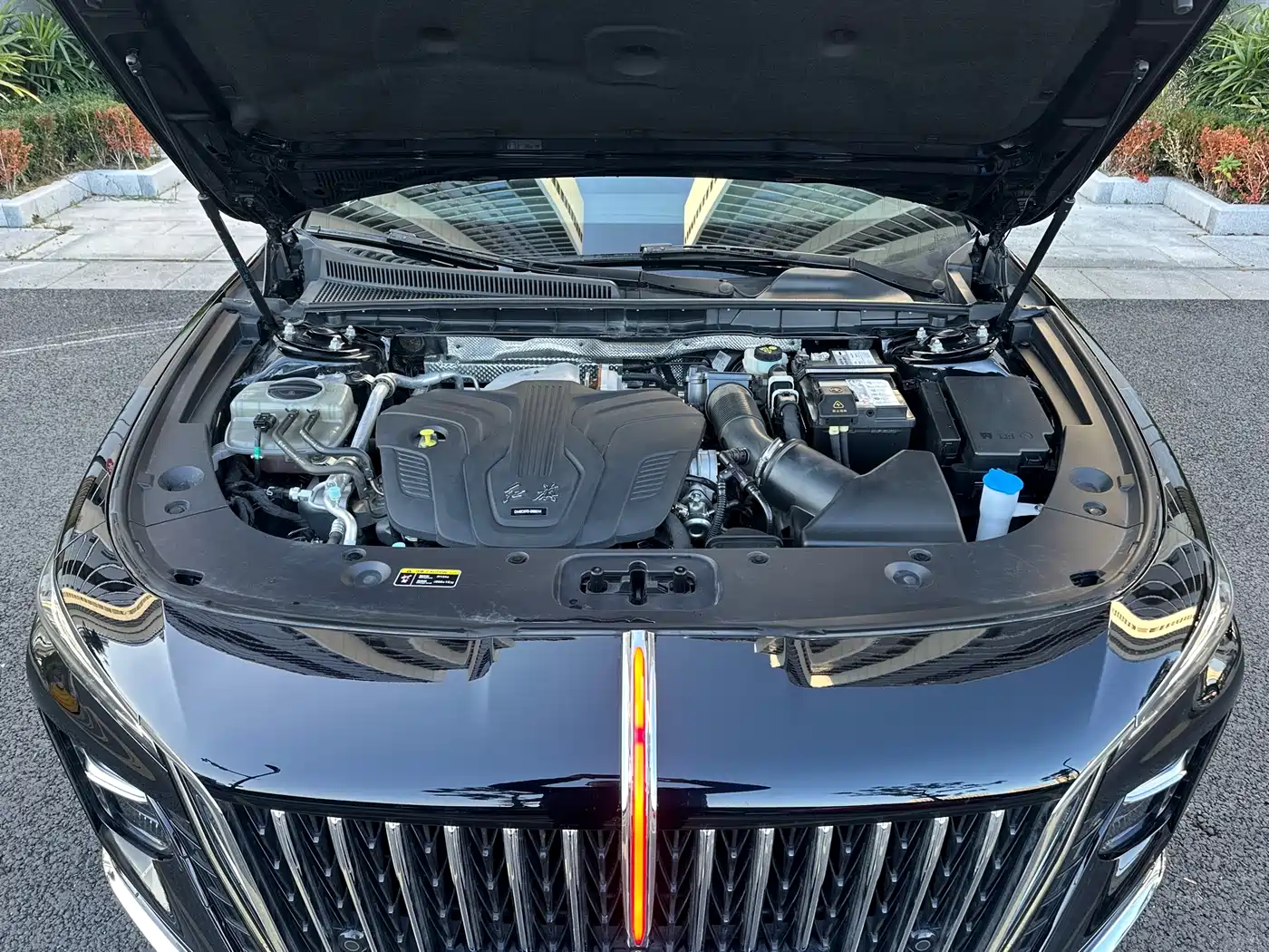 Hongqi H5 2024 2.0T Automatic Smart Connect Flag Smooth Edition фото 27