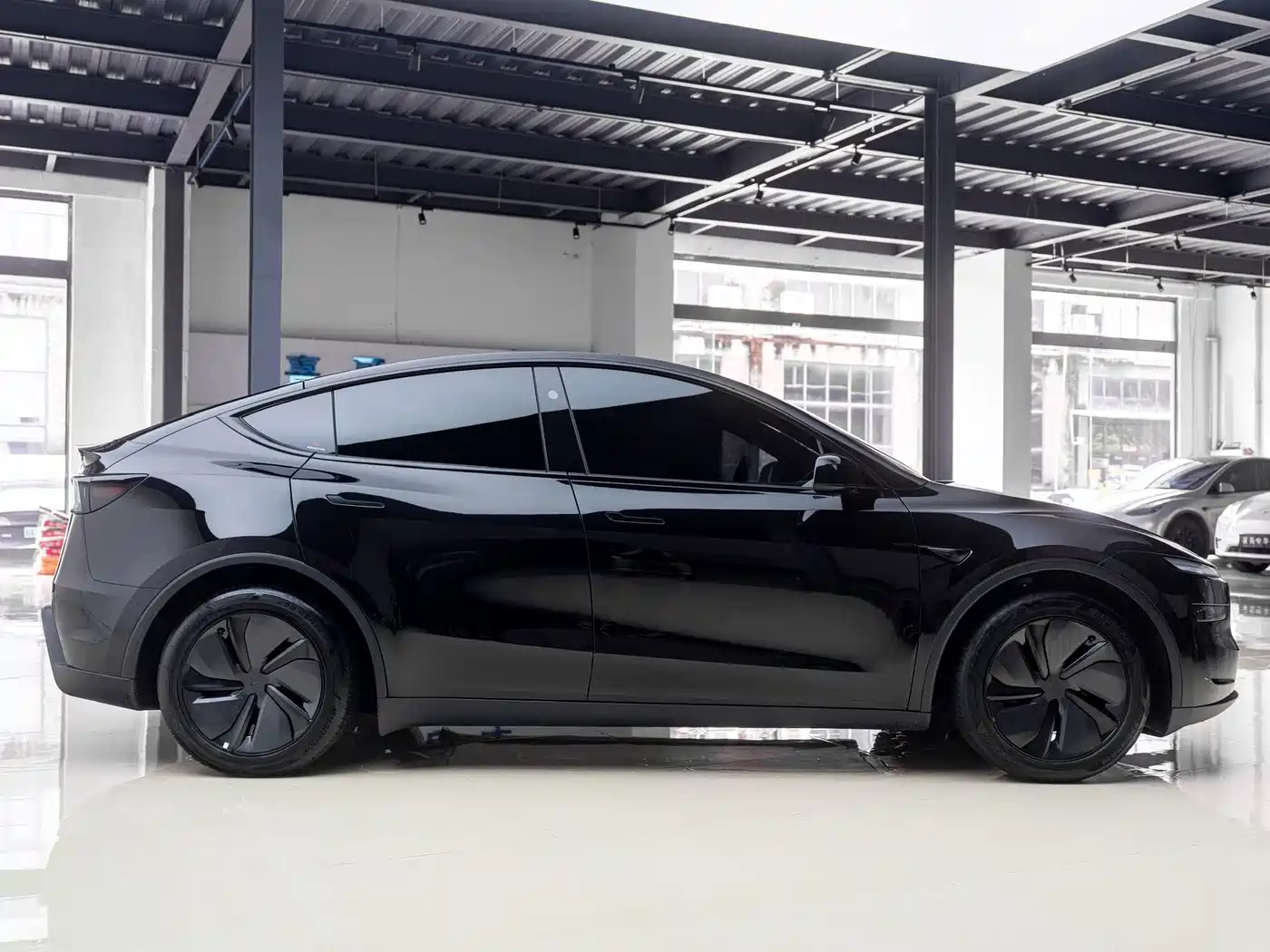 Tesla Model Y 2026 2026 Facelift Long Range Rear-Wheel Drive