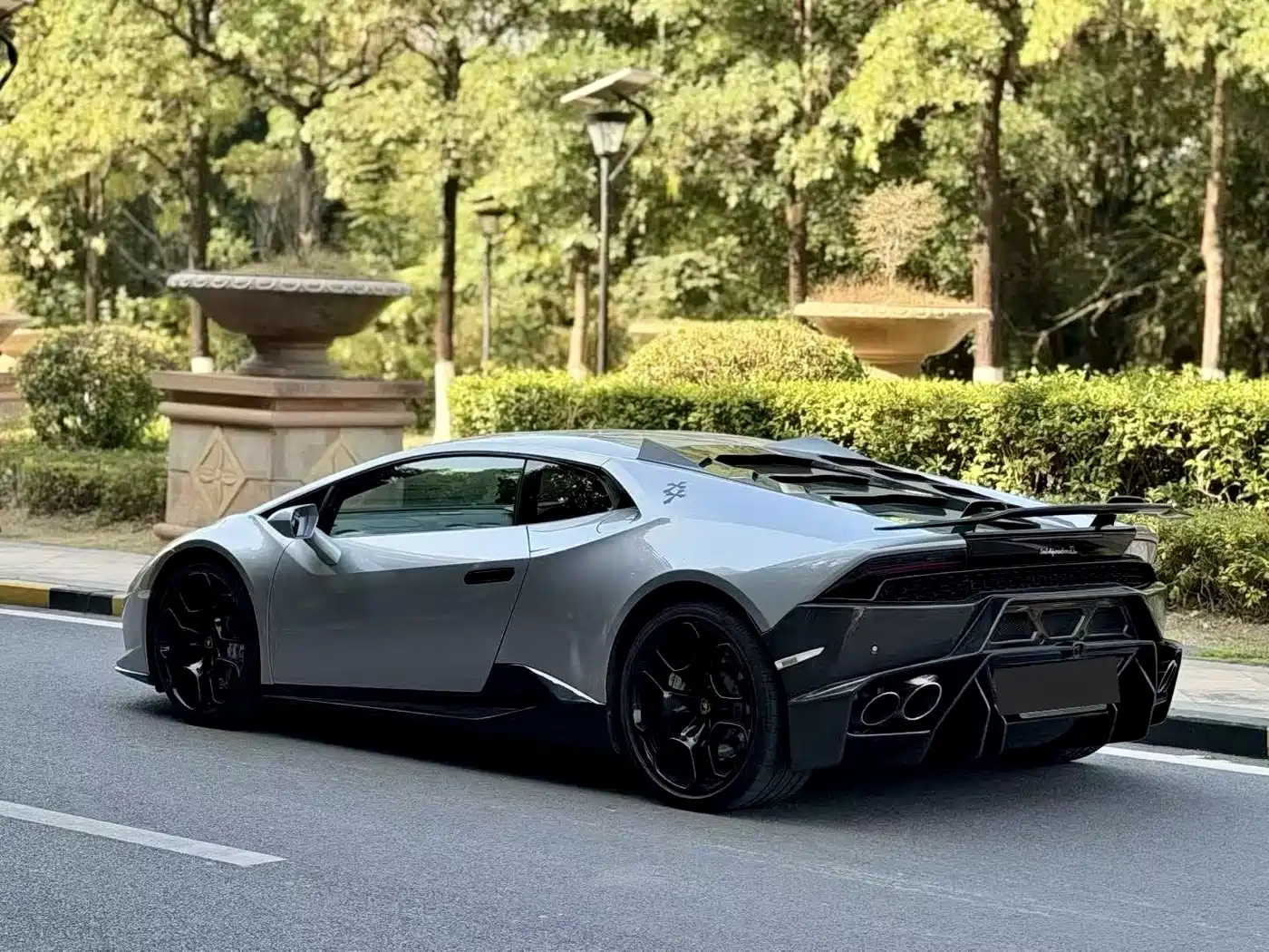 Lamborghini Huracán 2016 LP 600-4 Limited Edition фото 11