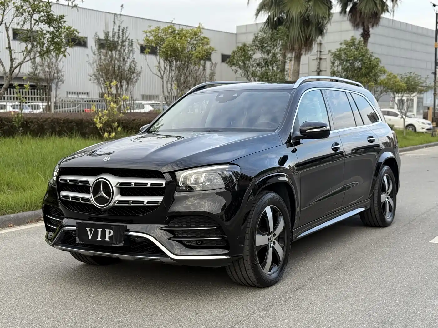 MERCEDES-BENZ GLS