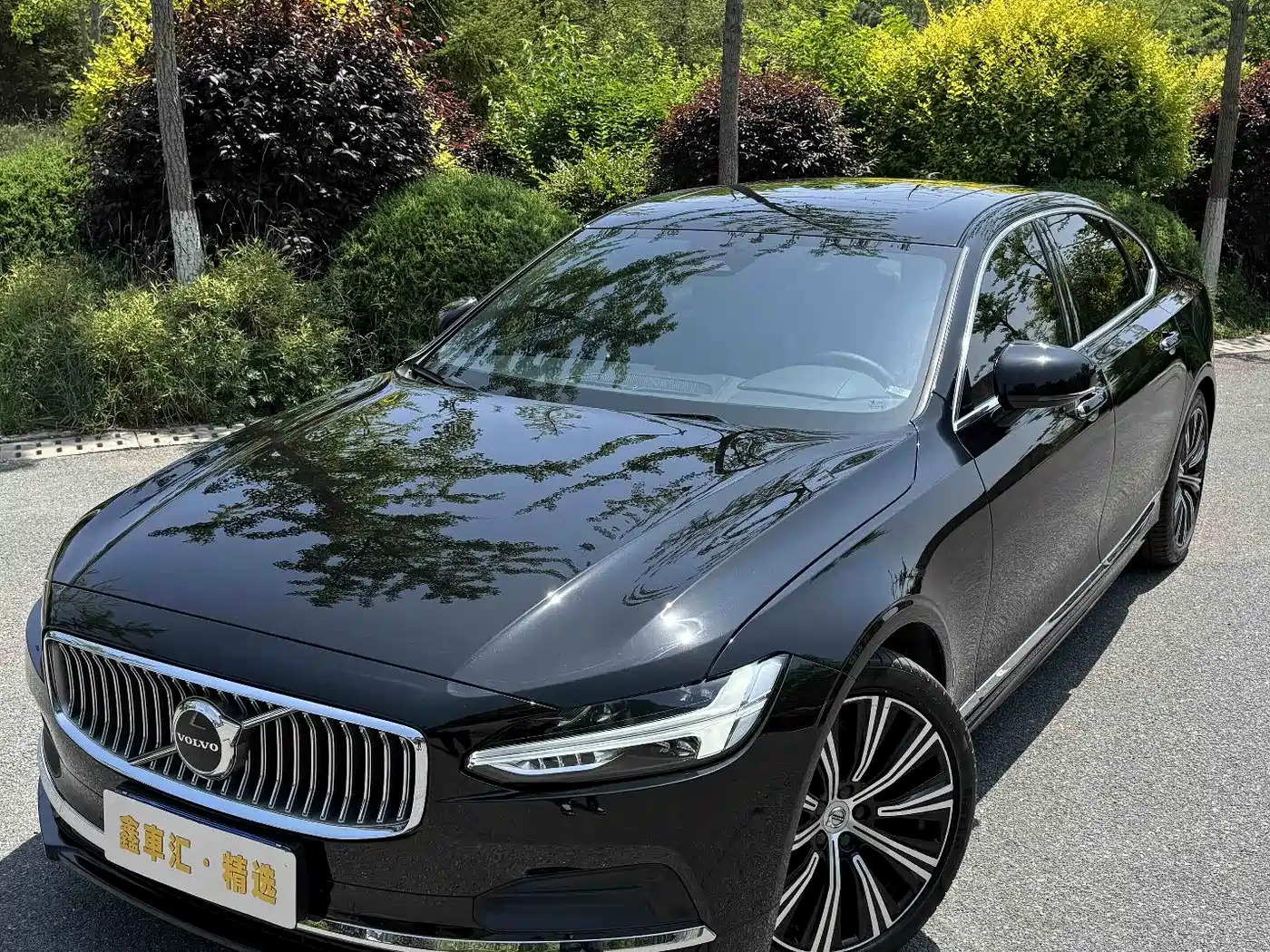 Фото 8 - Volvo S90