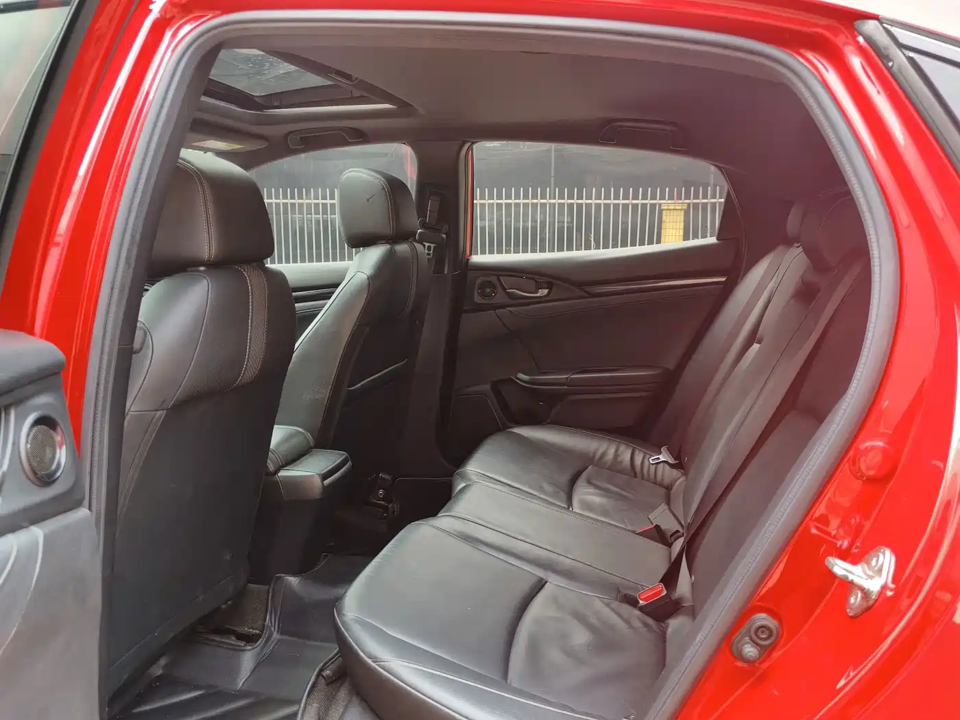 Photo 10 - Honda Civic