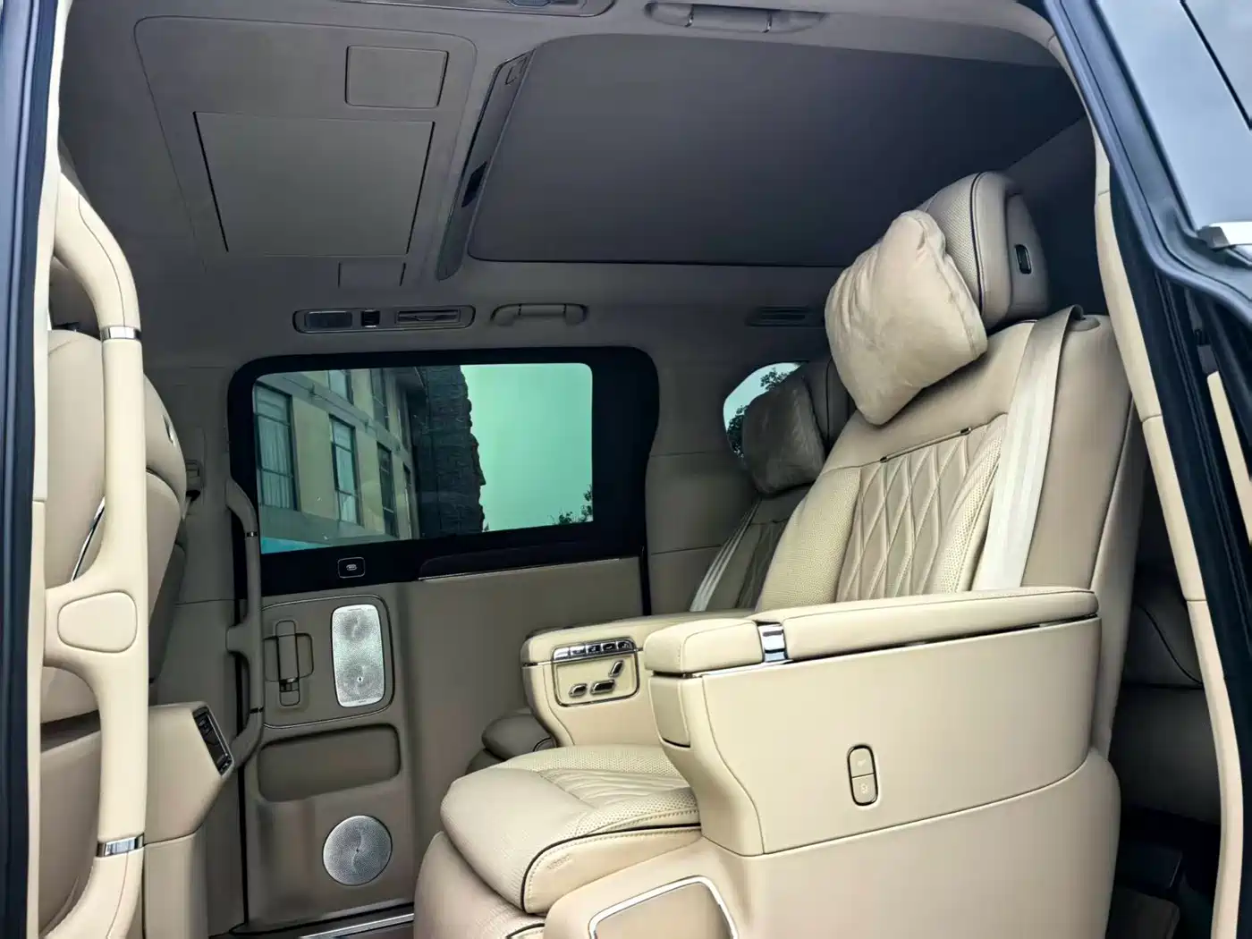 Zhijie Zunjie MPV 2026 2026 Model Mid-Range Edition