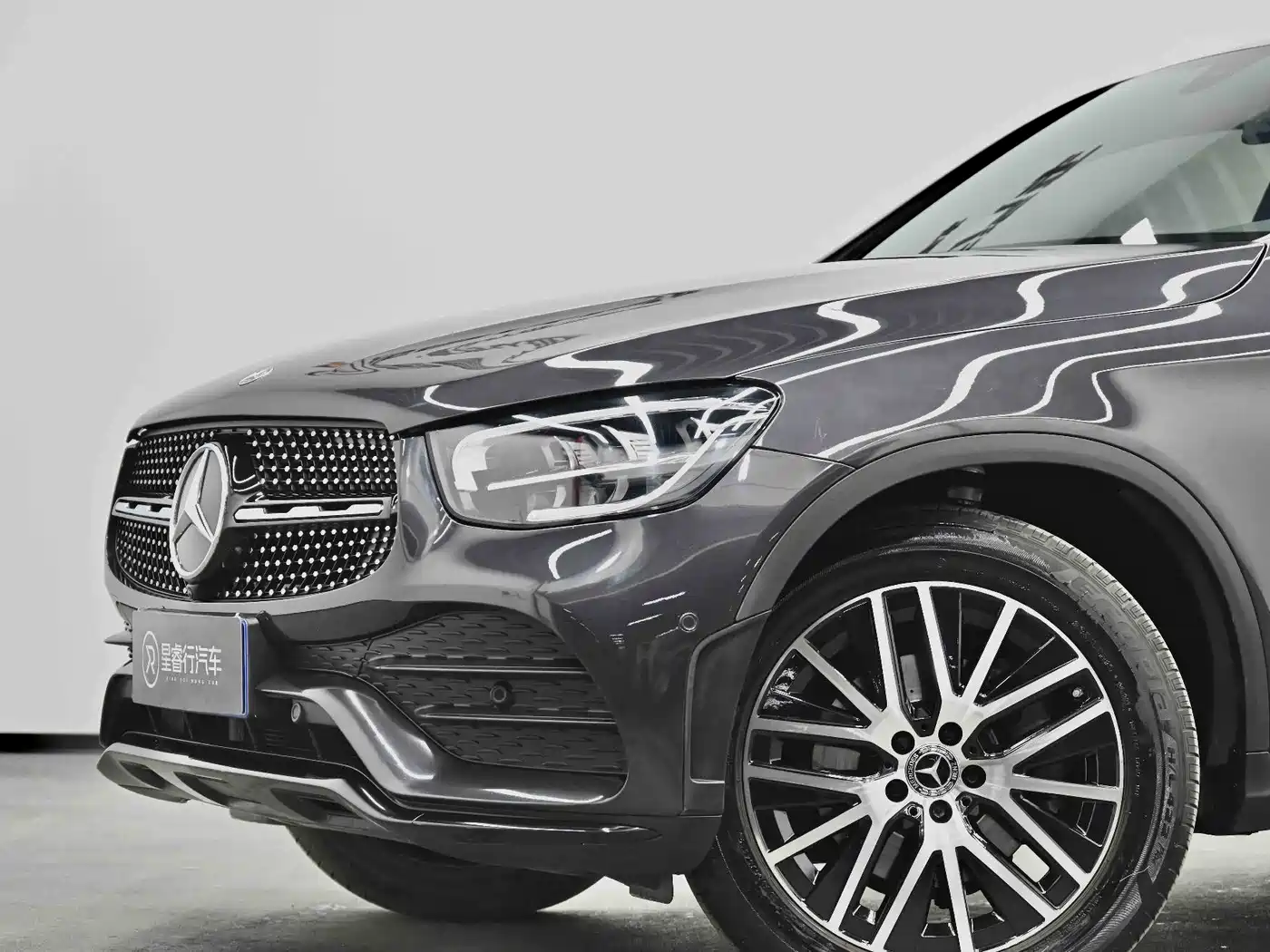 Mercedes-Benz GLC Coupe 2023 Model GLC 260 4MATIC Coupe SUV фото 28