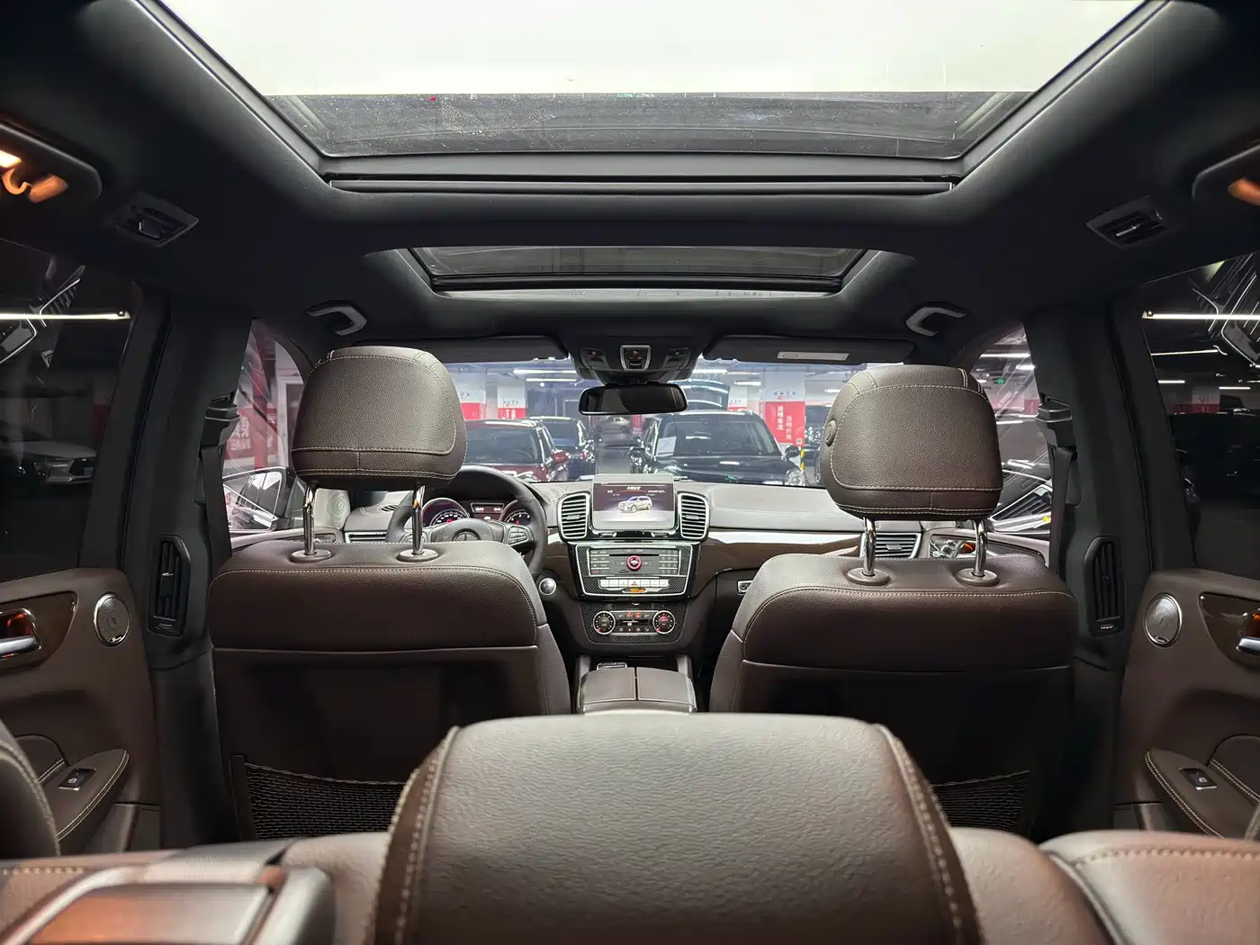 Mercedes-Benz GLS 2018 Facelift GLS 400 4MATIC Sport фото 25