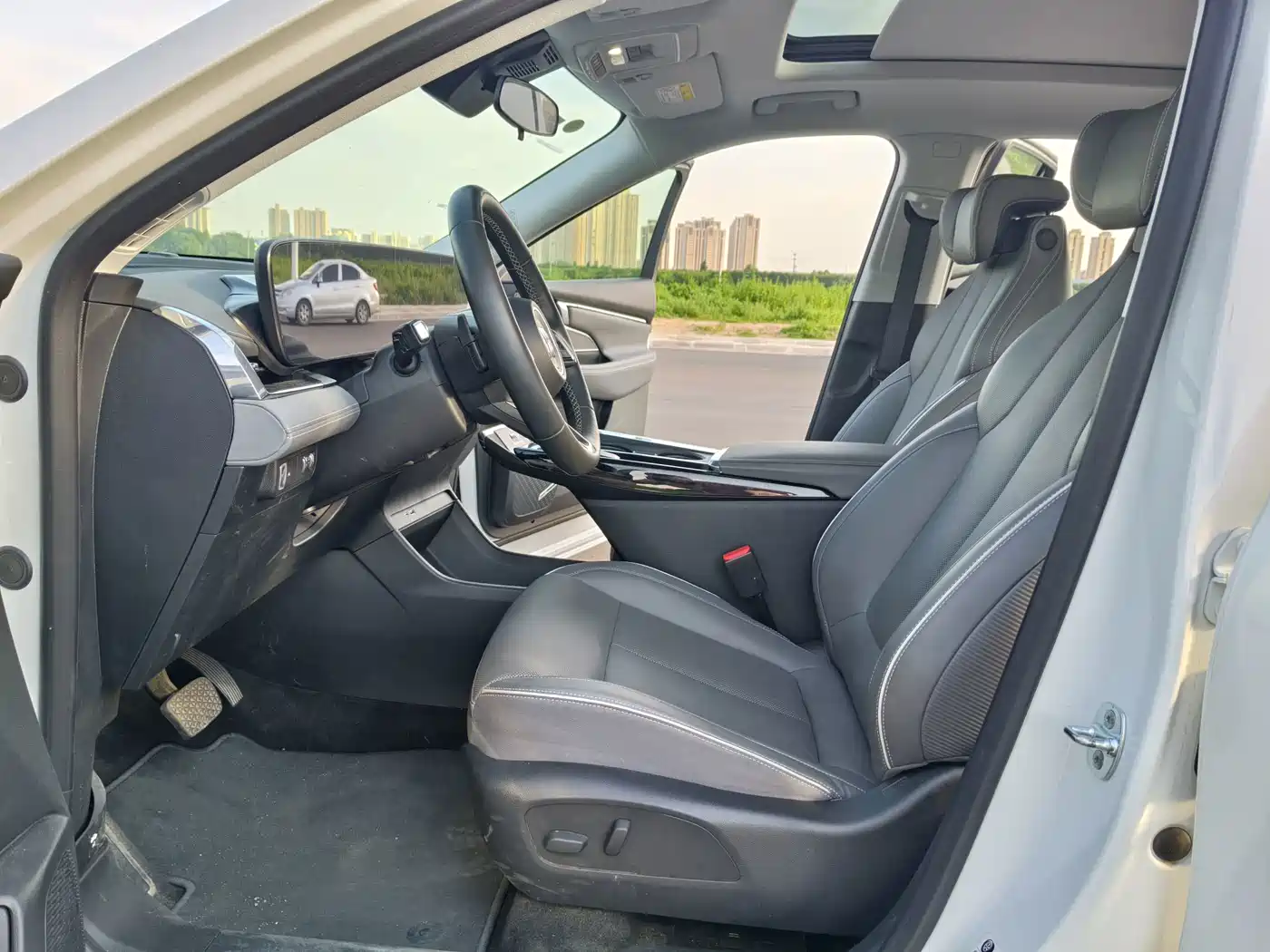 Buick E5 2025 2025 Model 620KM Premium Edition