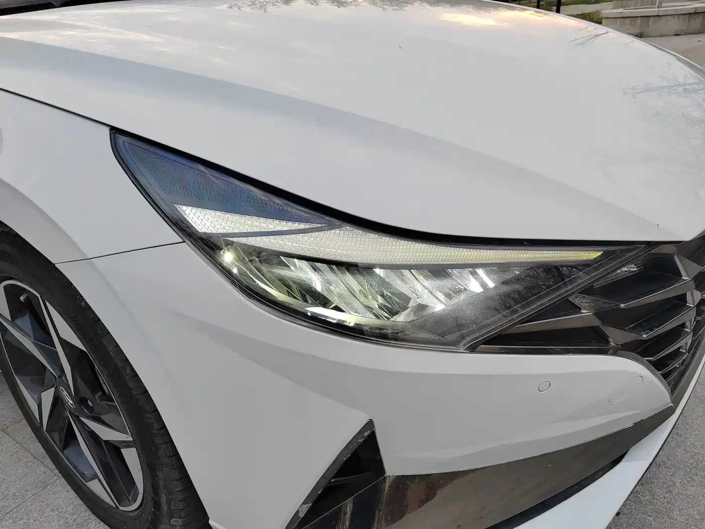 Hyundai Elantra 2022 1.5L CVT GLS Leading Edition фото 24